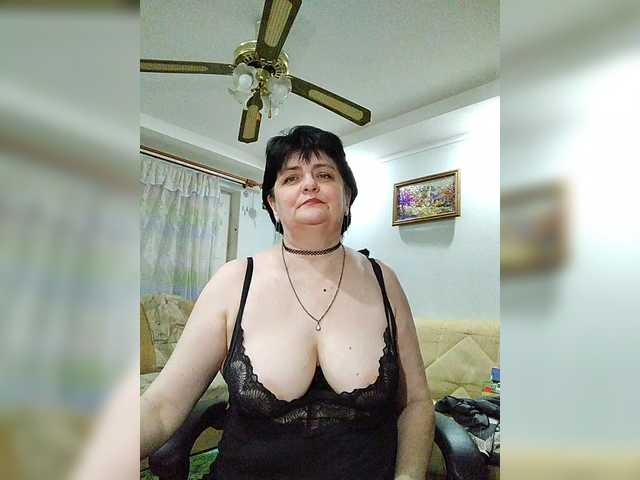 IsXLoves's BongaCams show and profile