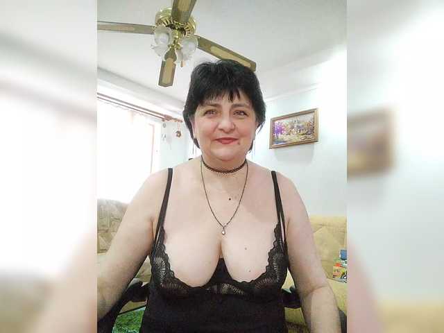 IsXLoves's BongaCams show and profile