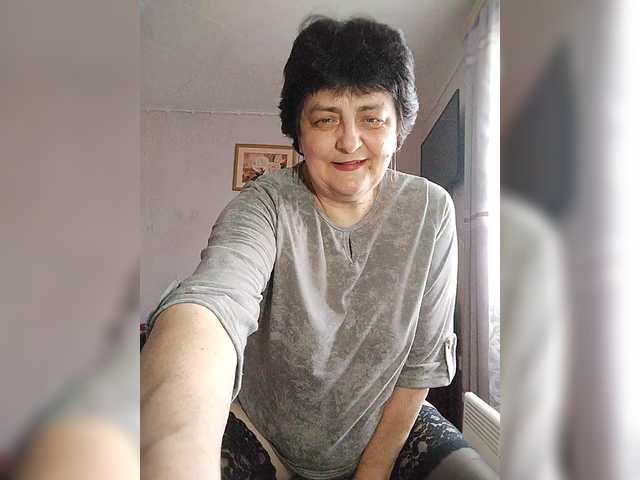 IsXLoves's BongaCams show and profile