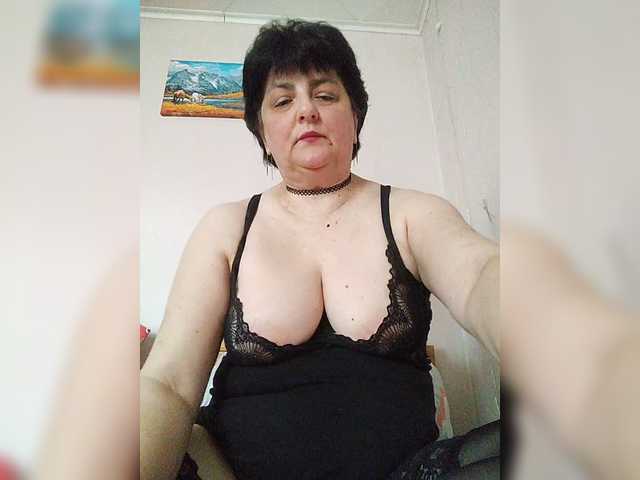IsXLoves's BongaCams show and profile