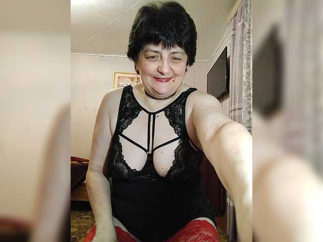 IsXLoves's BongaCams show and profile