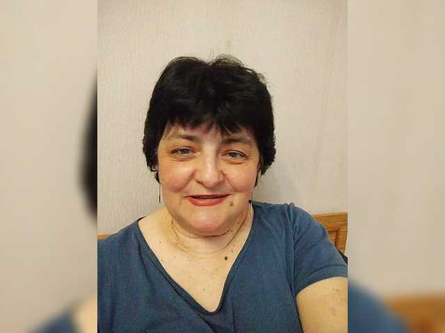 IsXLoves's BongaCams show and profile