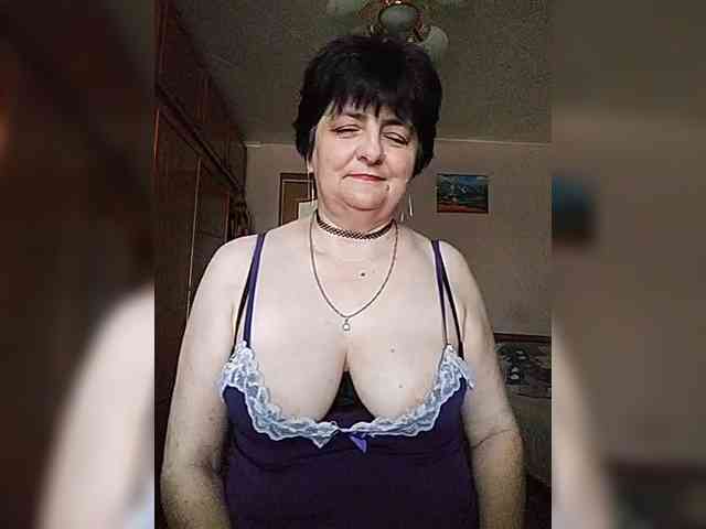 IsXLoves webcam