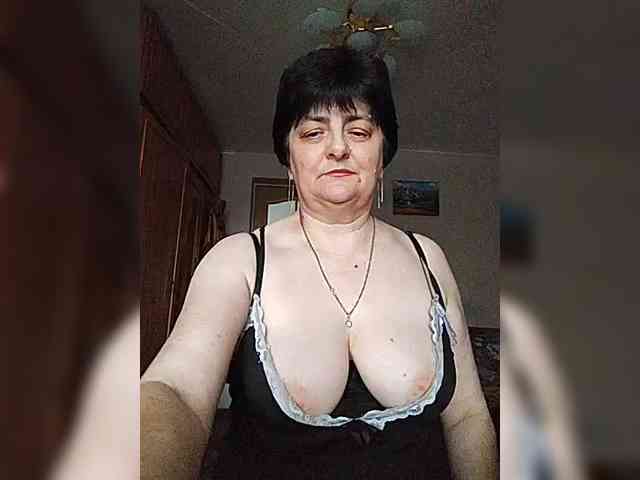 IsXLoves webcam