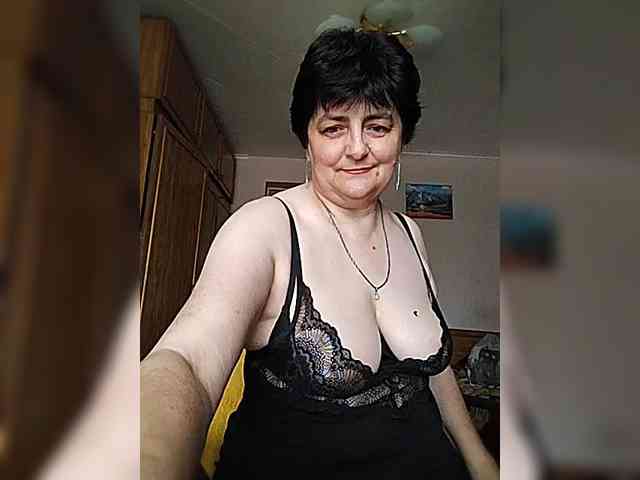 IsXLoves webcam