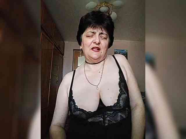IsXLoves webcam