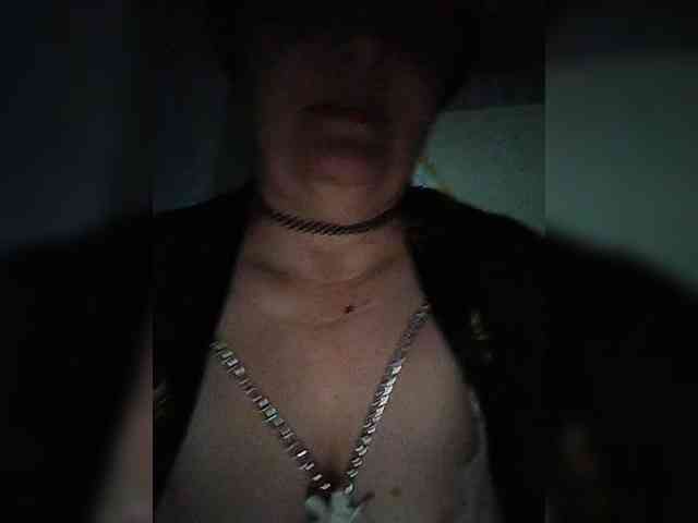 IsXLoves webcam