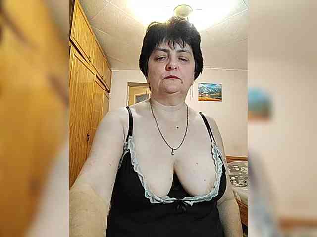 IsXLoves webcam