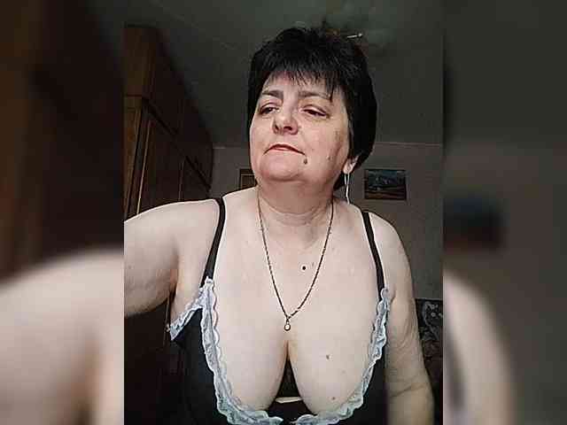IsXLoves webcam