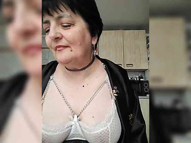 IsXLoves webcam