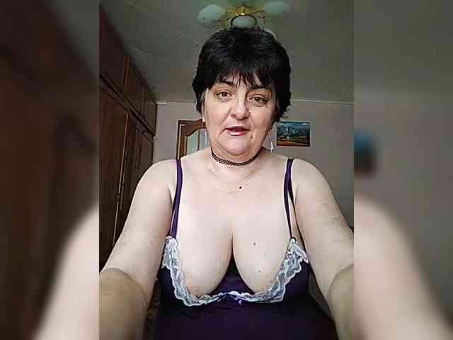 IsXLoves webcam