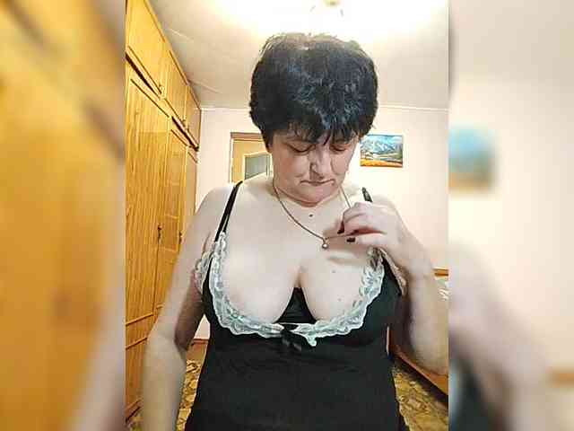 IsXLoves webcam