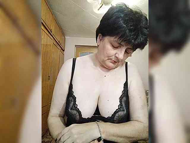 IsXLoves webcam