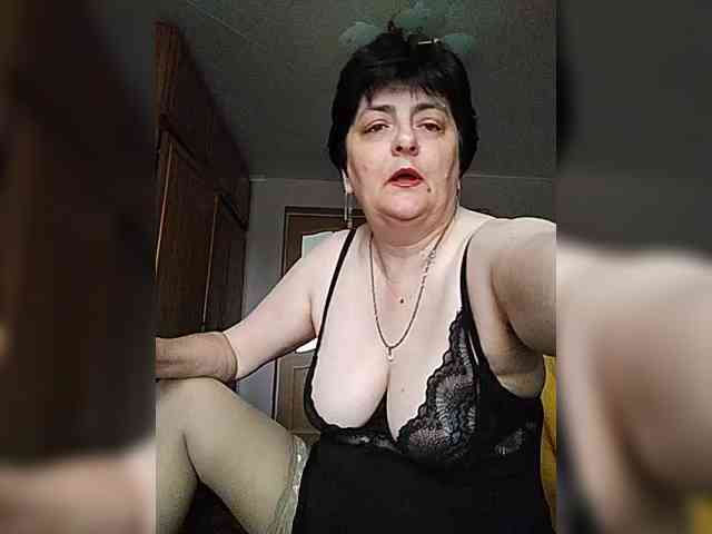 IsXLoves webcam