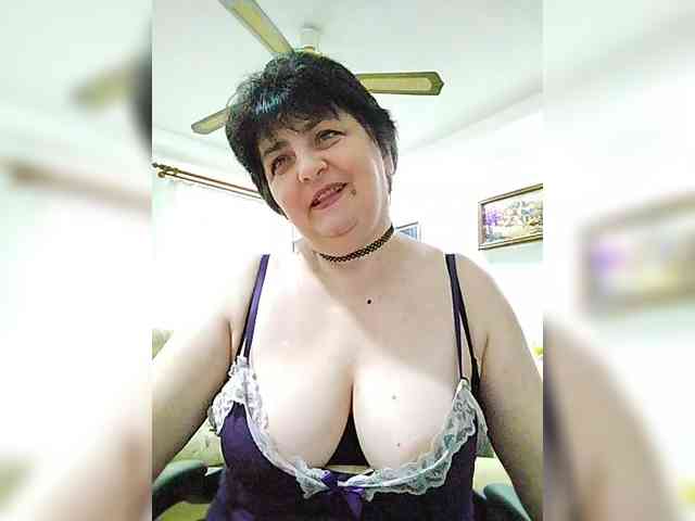 IsXLoves webcam