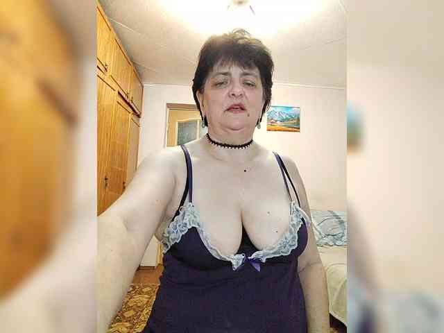 IsXLoves webcam