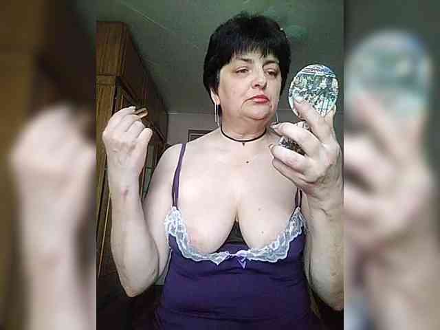 IsXLoves webcam