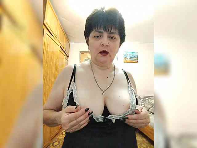 IsXLoves webcam