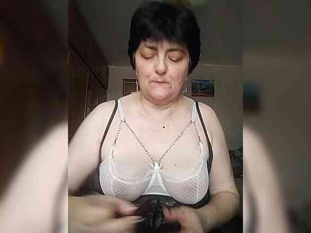 IsXLoves webcam