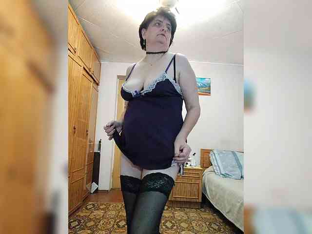 IsXLoves webcam