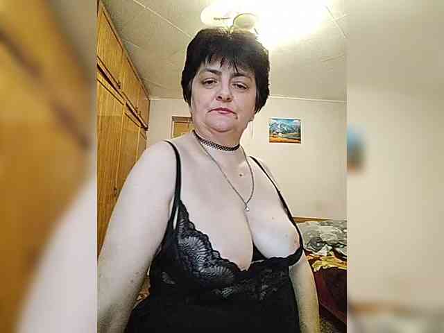 IsXLoves webcam