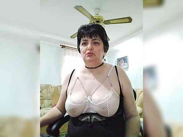 IsXLoves webcam