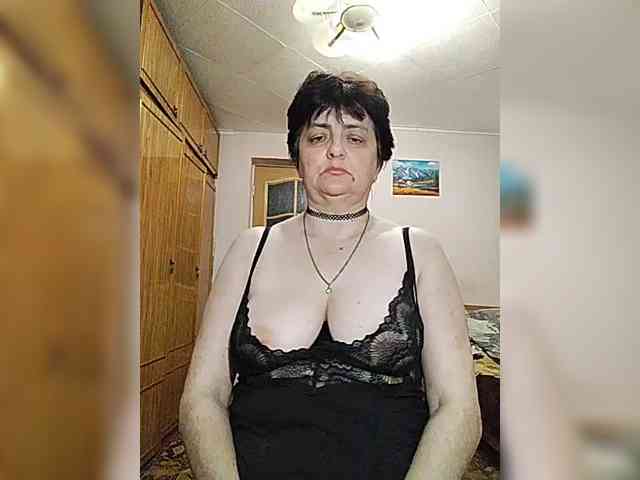 IsXLoves webcam