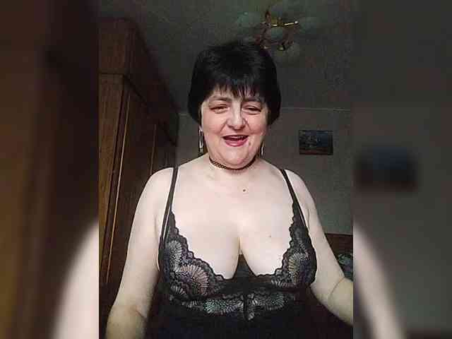 IsXLoves webcam