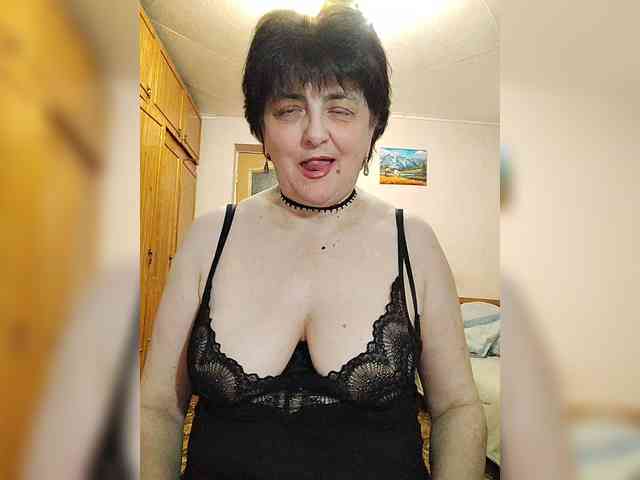 IsXLoves webcam