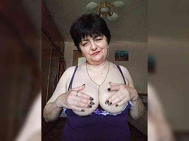 IsXLoves webcam