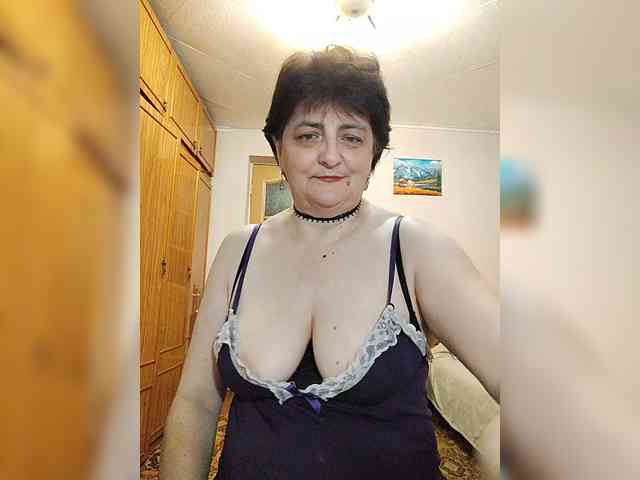 IsXLoves webcam