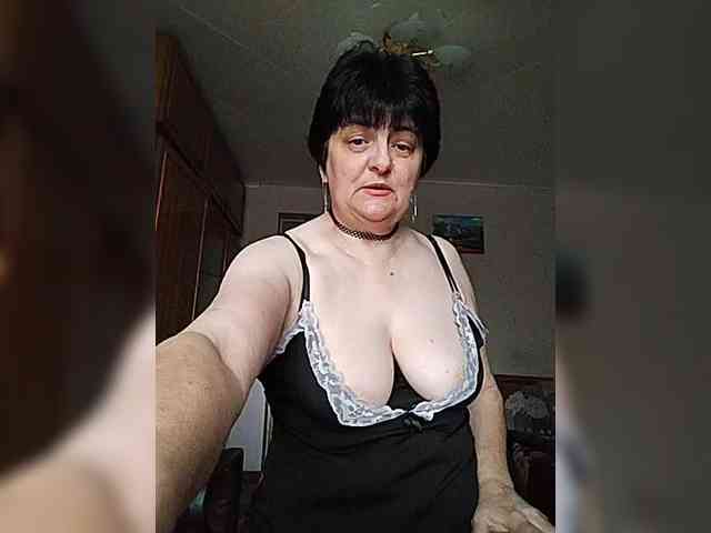 IsXLoves webcam