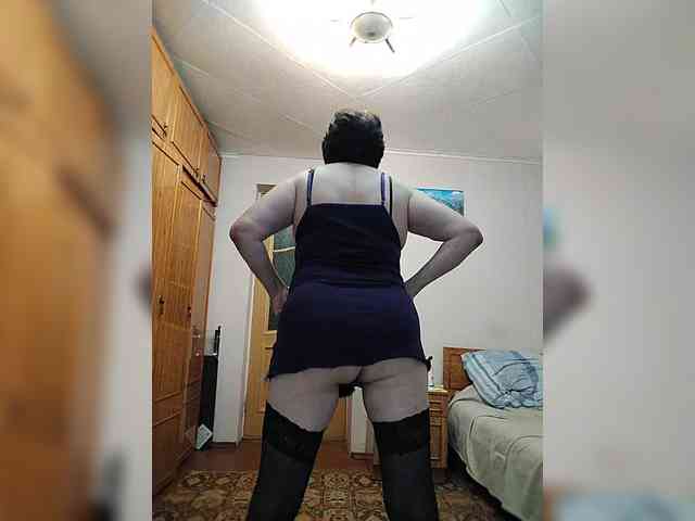 IsXLoves webcam