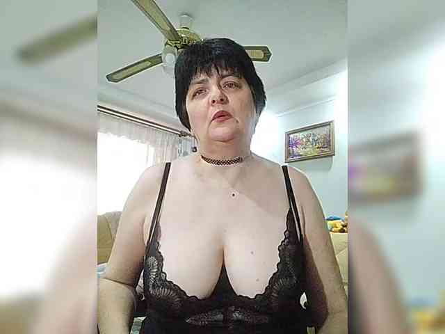 IsXLoves webcam