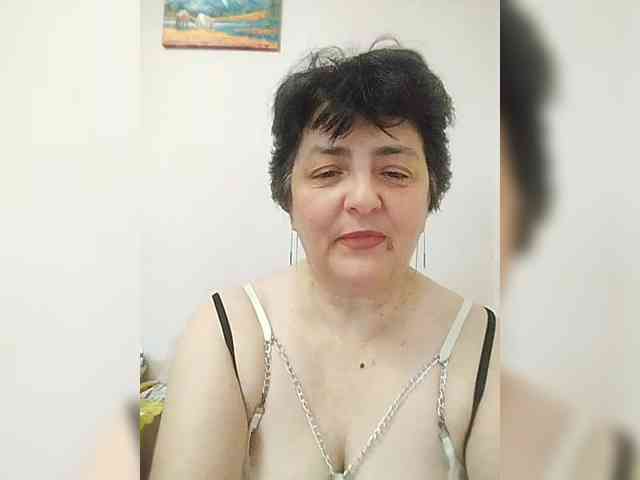 IsXLoves webcam