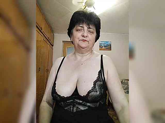 IsXLoves webcam