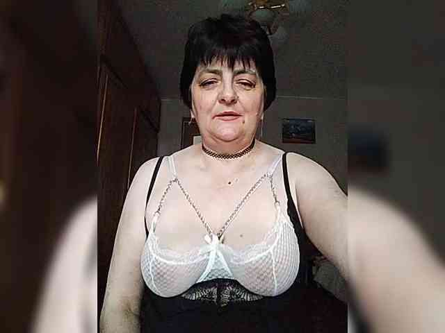 IsXLoves webcam