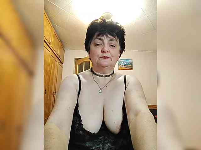 IsXLoves webcam