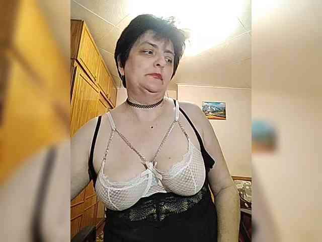 IsXLoves webcam
