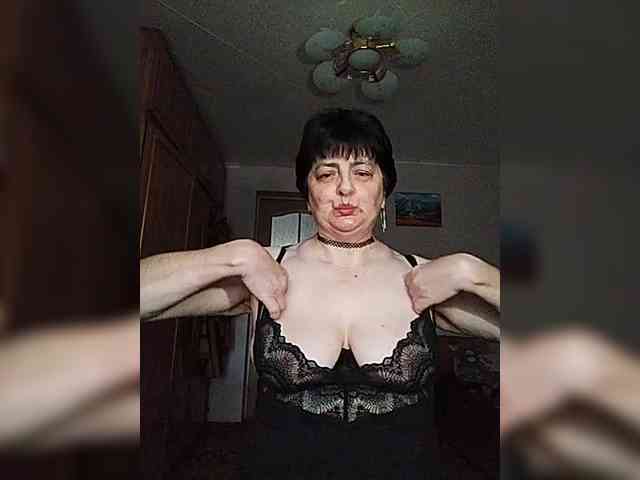 IsXLoves webcam