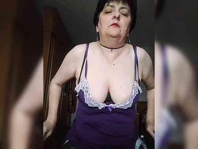 IsXLoves webcam