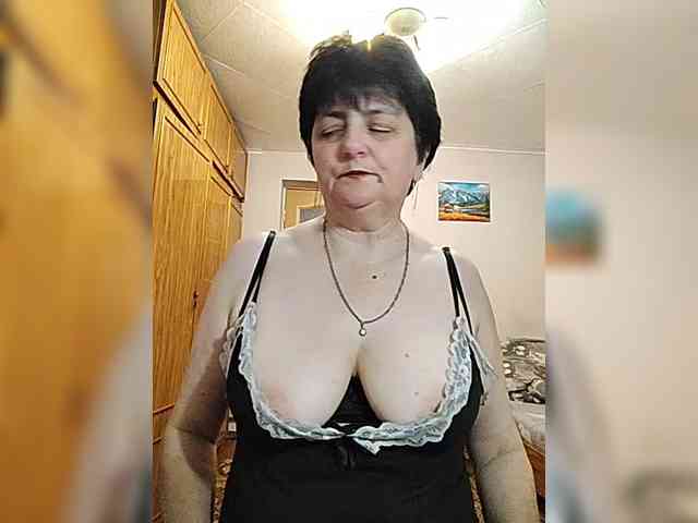 IsXLoves webcam