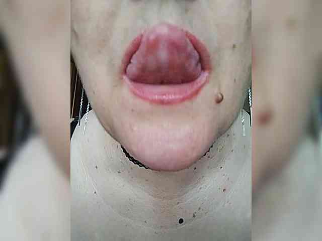 IsXLoves webcam