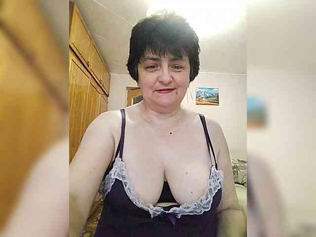 IsXLoves webcam