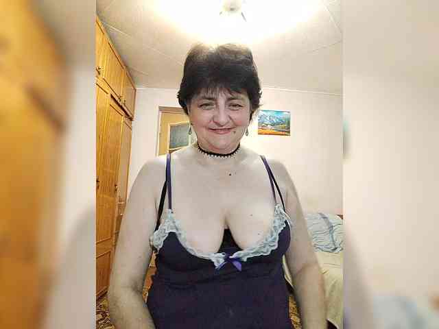 IsXLoves webcam