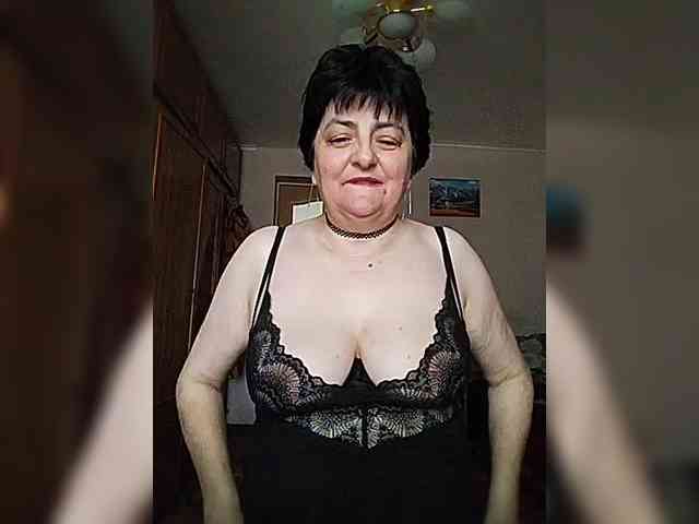 IsXLoves webcam