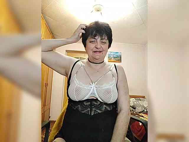 IsXLoves webcam