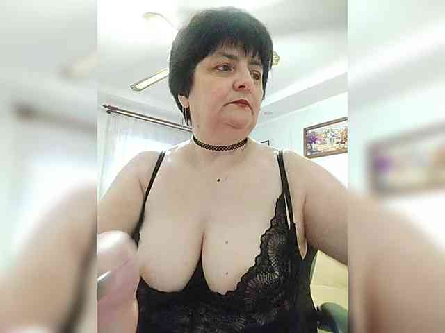 IsXLoves webcam