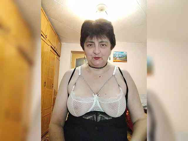 IsXLoves webcam