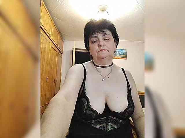 IsXLoves webcam